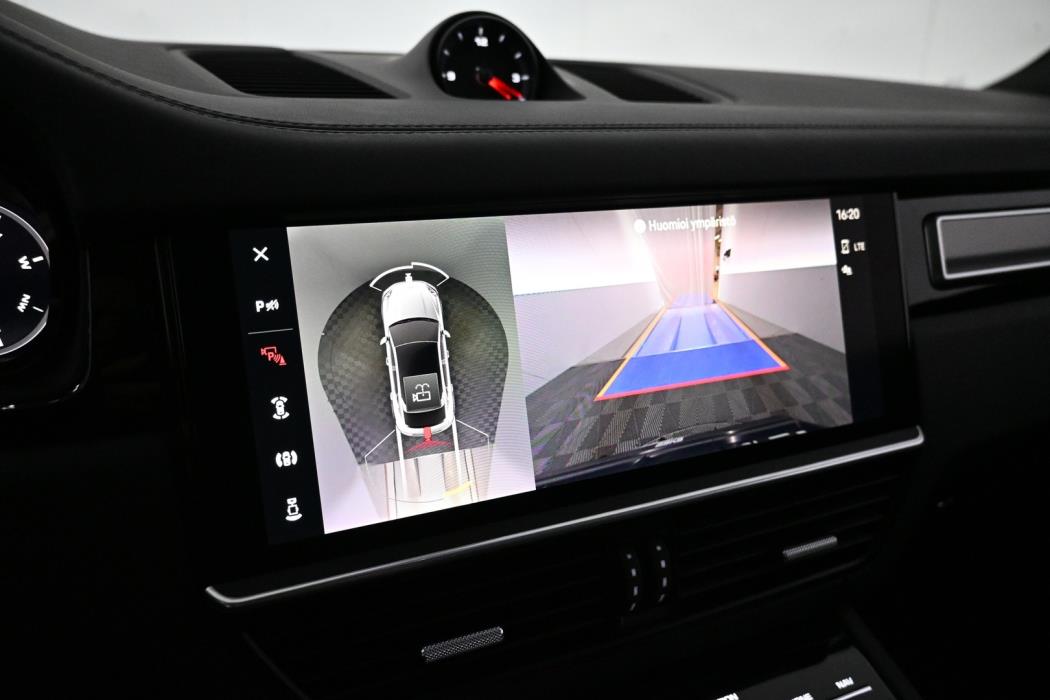 PORSCHE Cayenne 2023