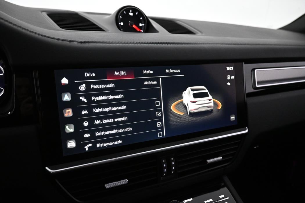 PORSCHE Cayenne 2023