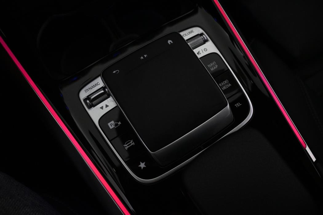 MERCEDES-BENZ B 2020