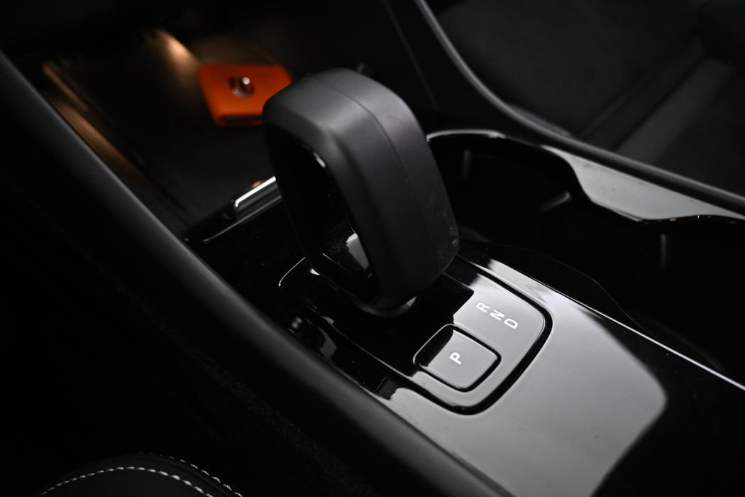 VOLVO C40 2023