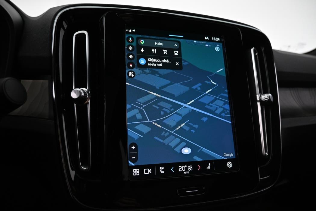 VOLVO C40 2023