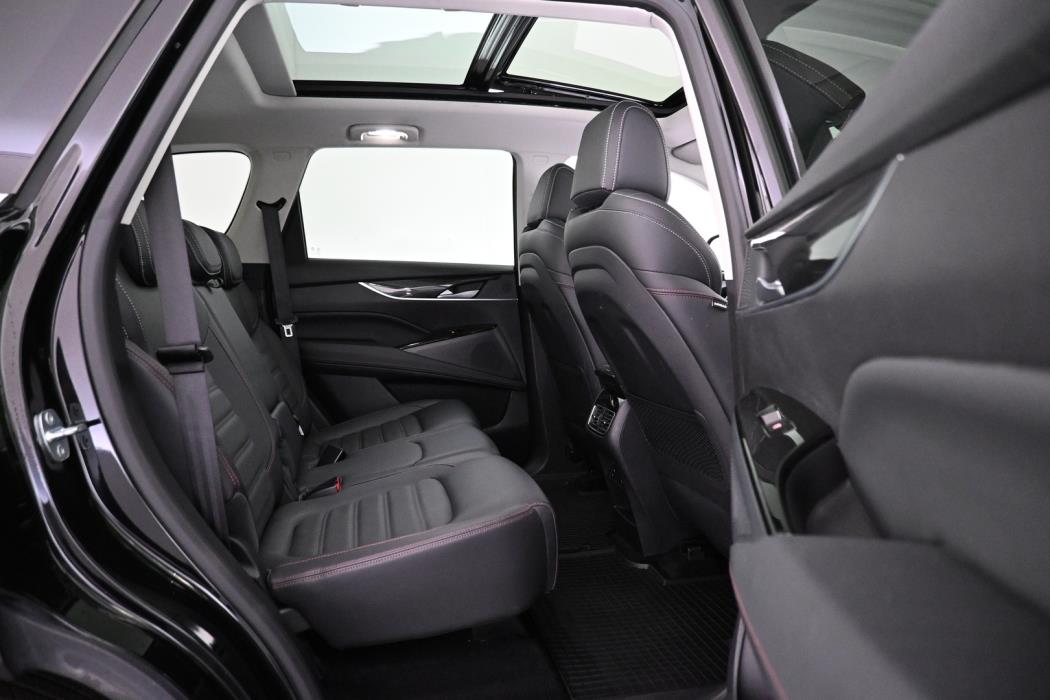 MAXUS Euniq 6 2022