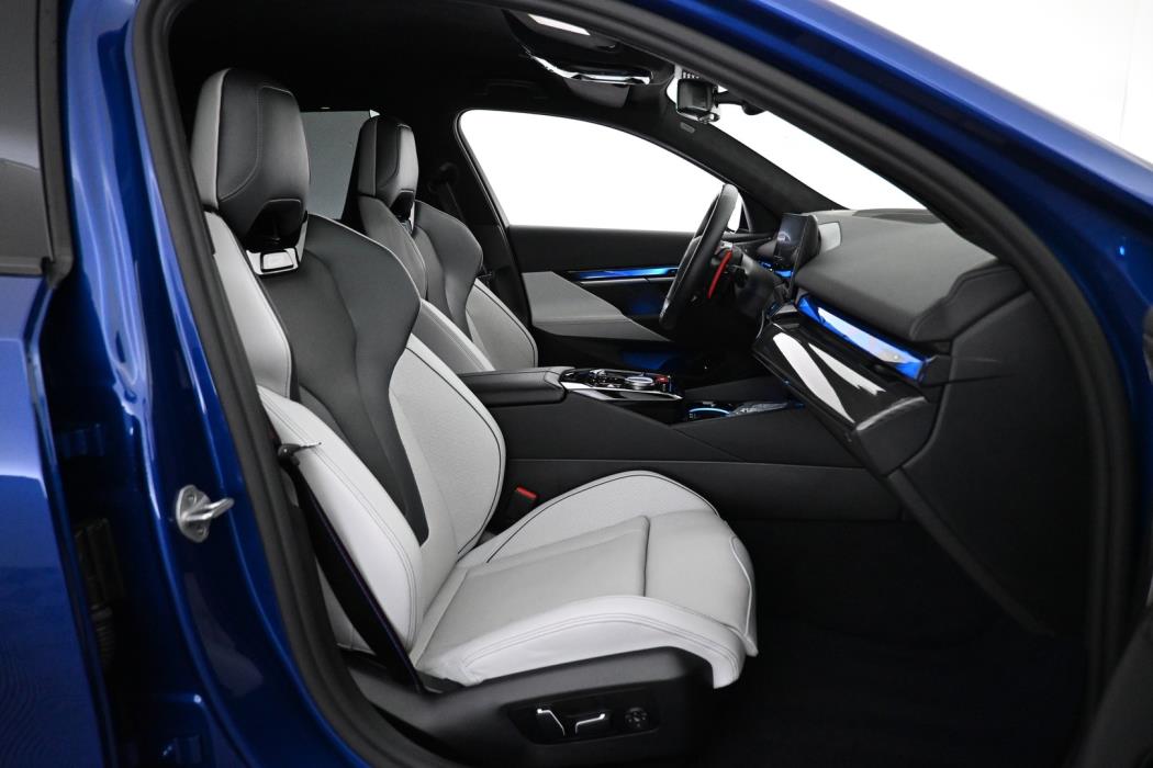 BMW M5 2025
