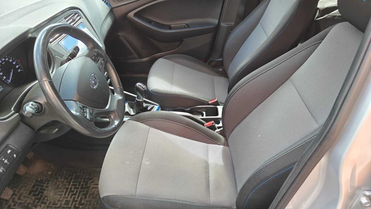 HYUNDAI I20 2017