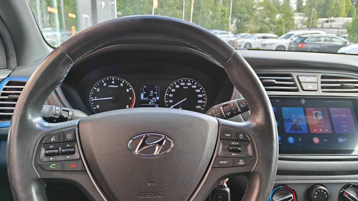 HYUNDAI I20 2017