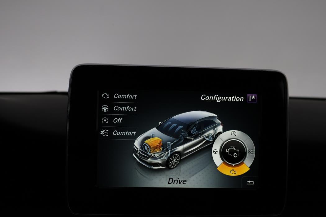 MERCEDES-BENZ A 2016