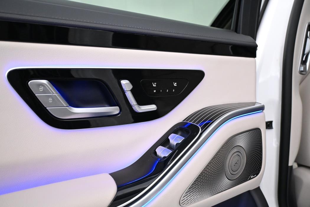 MERCEDES-BENZ S 2022