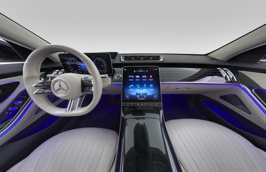 MERCEDES-BENZ S 2022