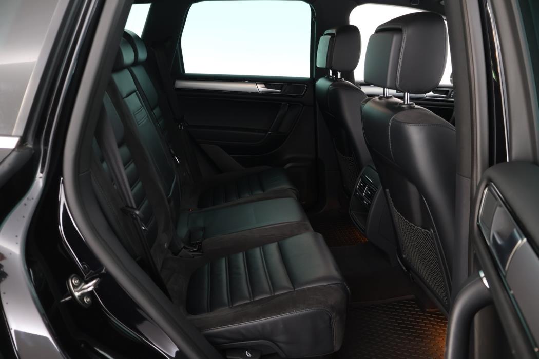 VOLKSWAGEN Touareg 2017