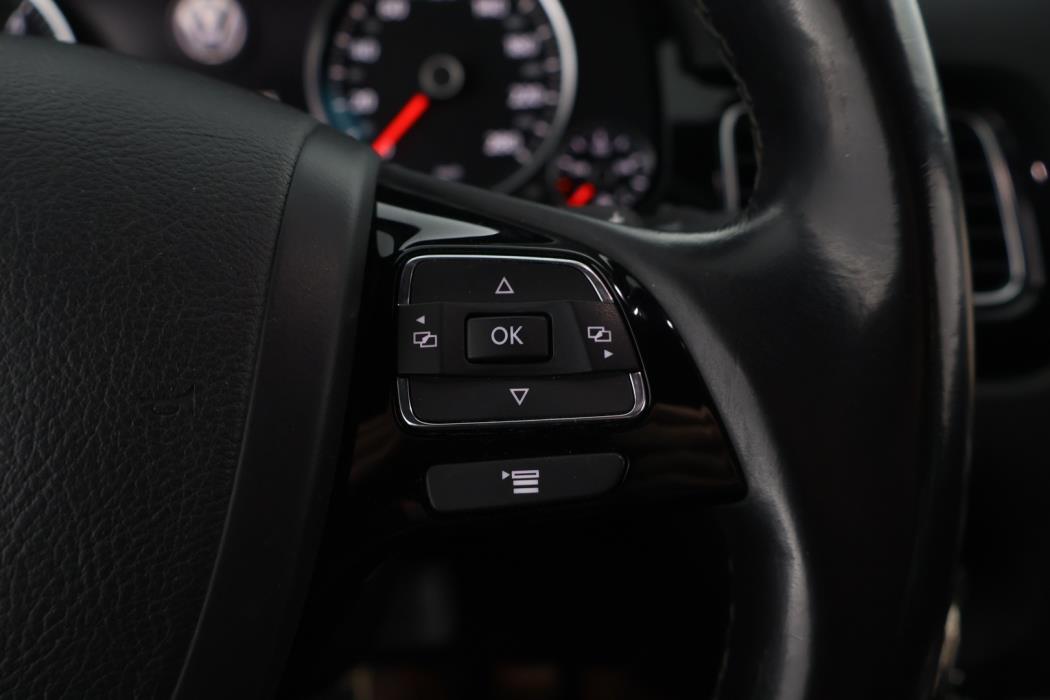 VOLKSWAGEN Touareg 2017