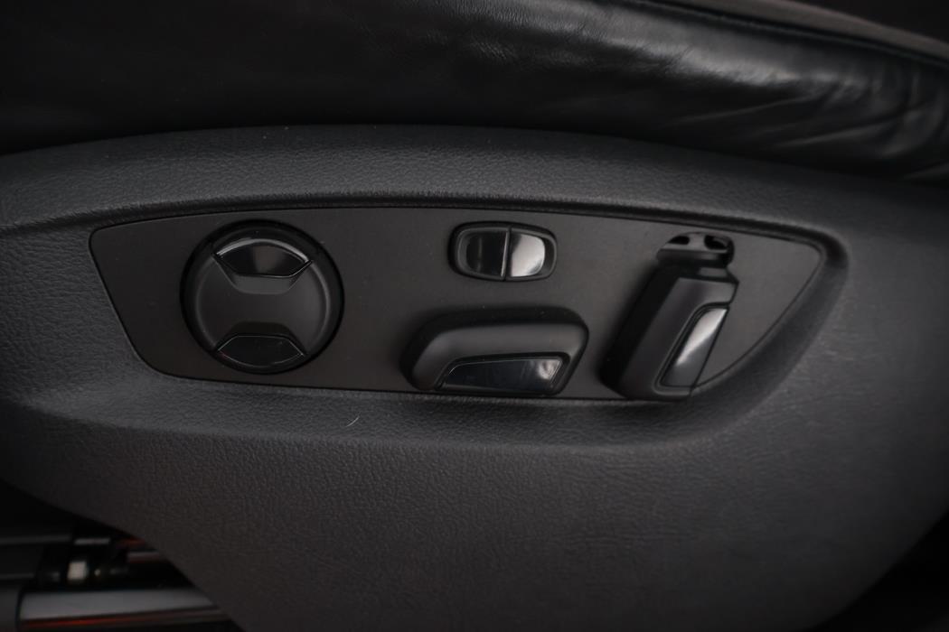 VOLKSWAGEN Touareg 2017