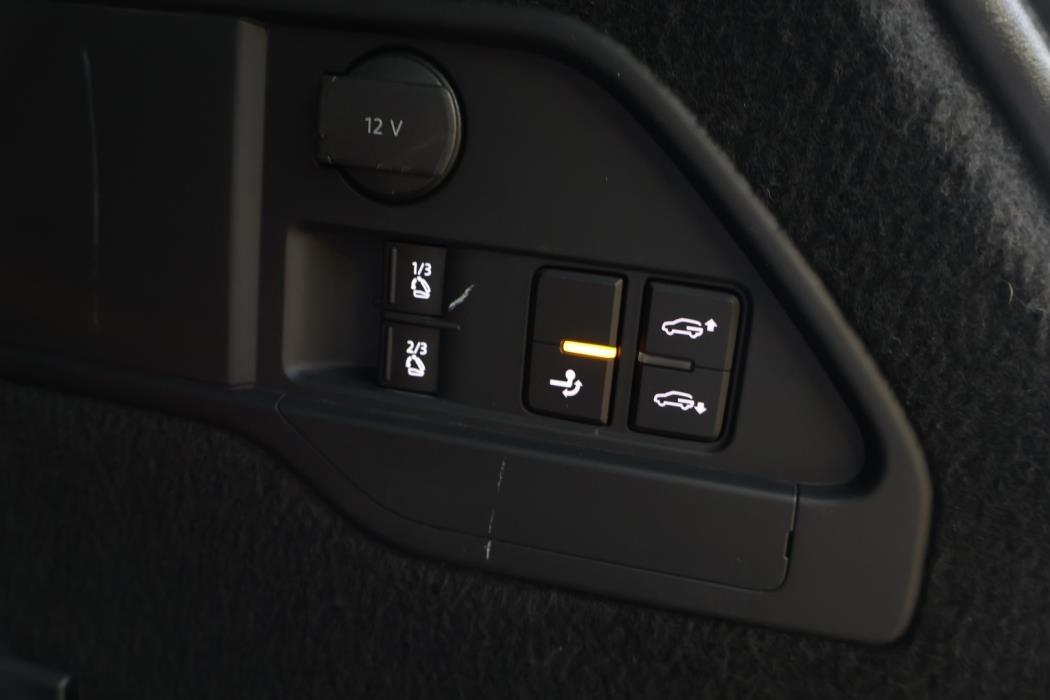 VOLKSWAGEN Touareg 2017