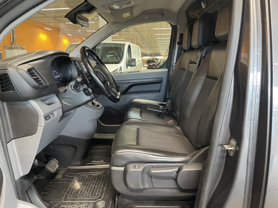 TOYOTA Proace 2021