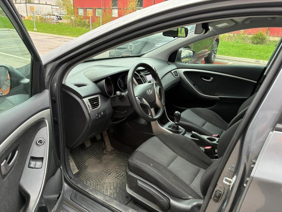 HYUNDAI I30 2015