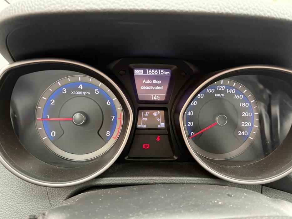 HYUNDAI I30 2015
