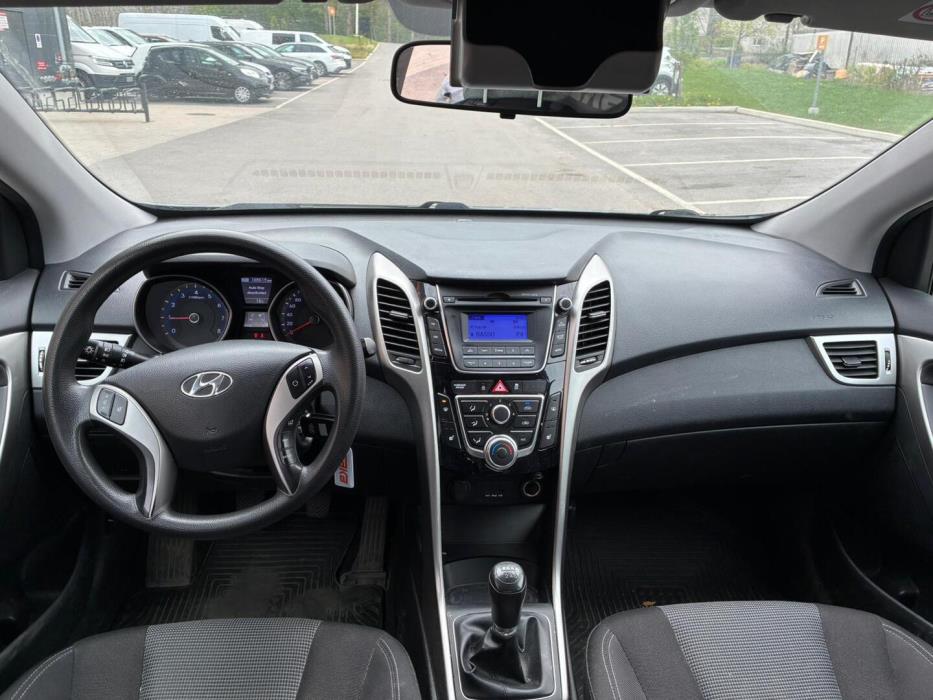 HYUNDAI I30 2015