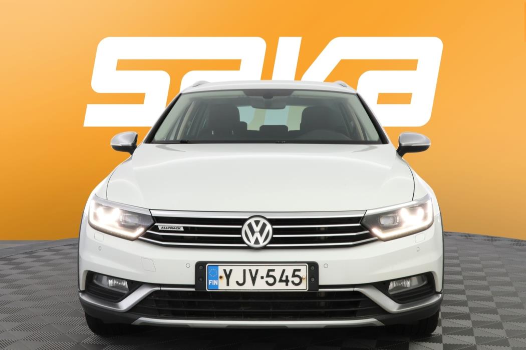 VOLKSWAGEN Passat 2016