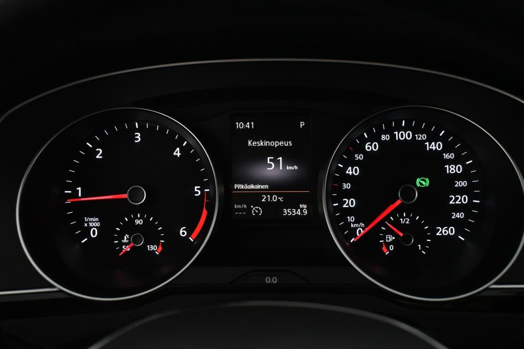 VOLKSWAGEN Passat 2016