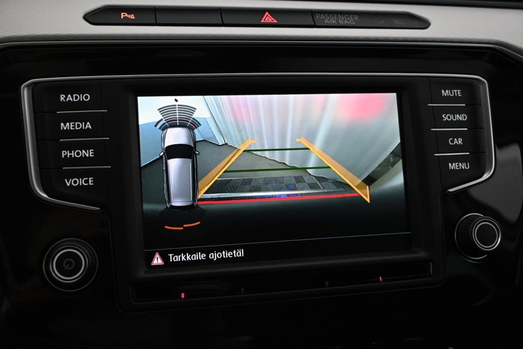 VOLKSWAGEN Passat 2016