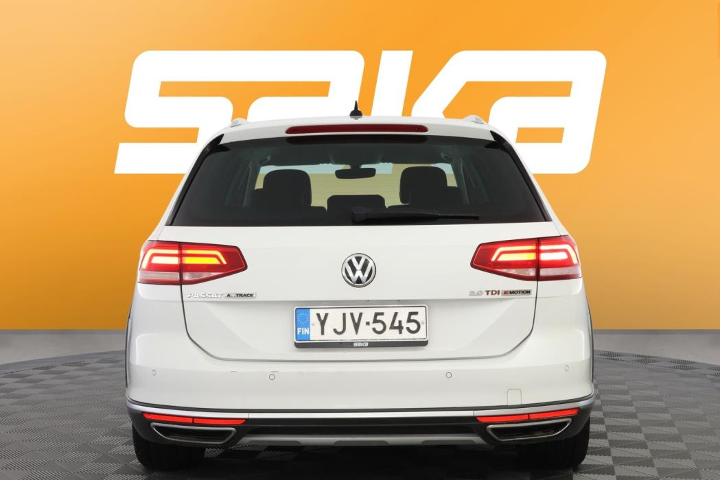 VOLKSWAGEN Passat 2016