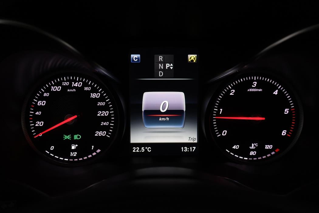 MERCEDES-BENZ C 2018