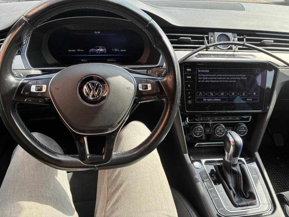 VOLKSWAGEN Passat 2018