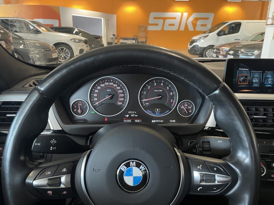 BMW 330 2017