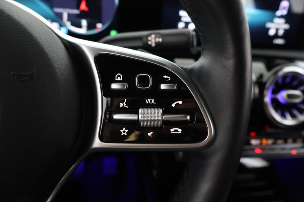 MERCEDES-BENZ CLA 2020