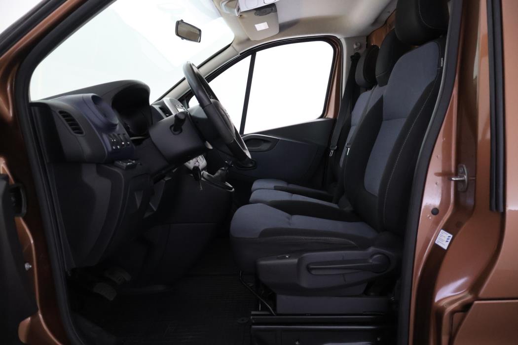 OPEL Vivaro 2015