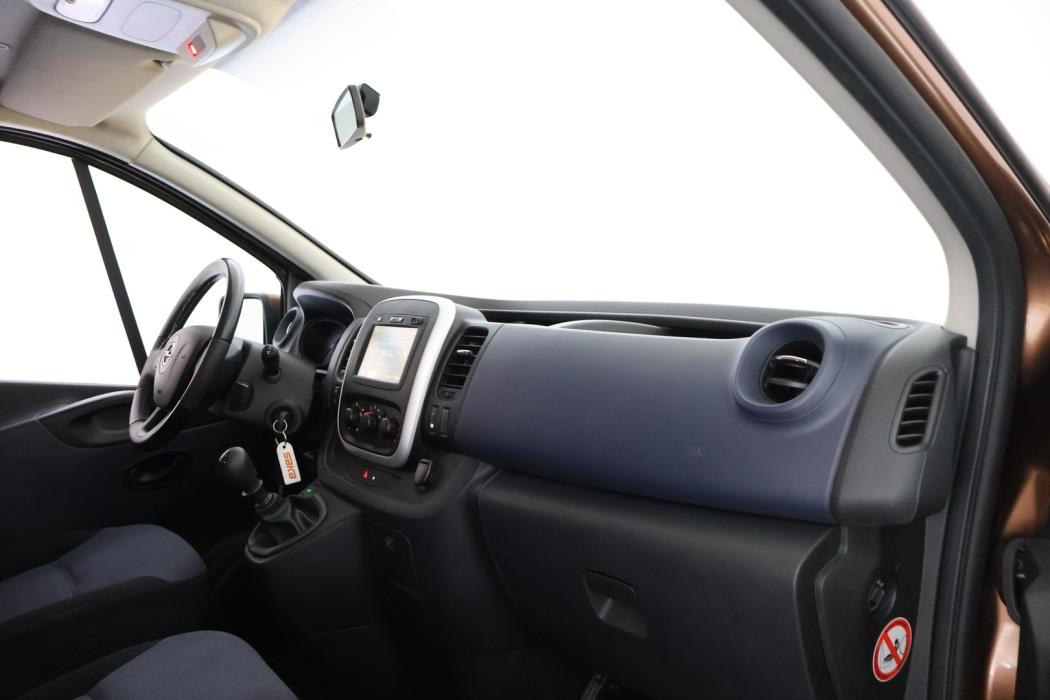 OPEL Vivaro 2015