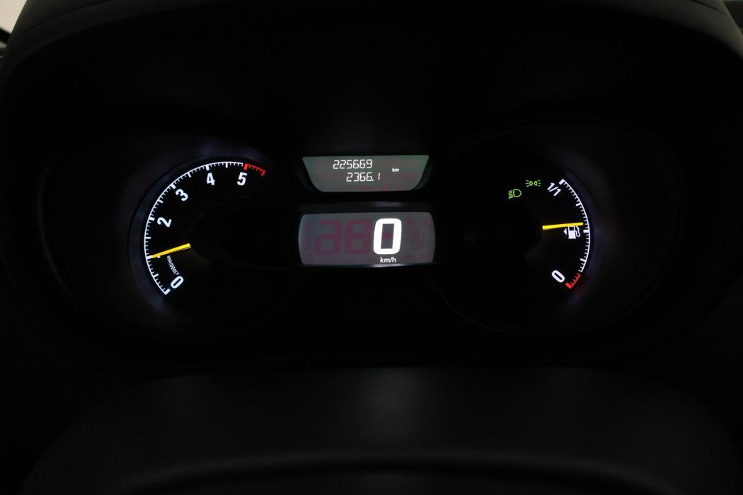 OPEL Vivaro 2015