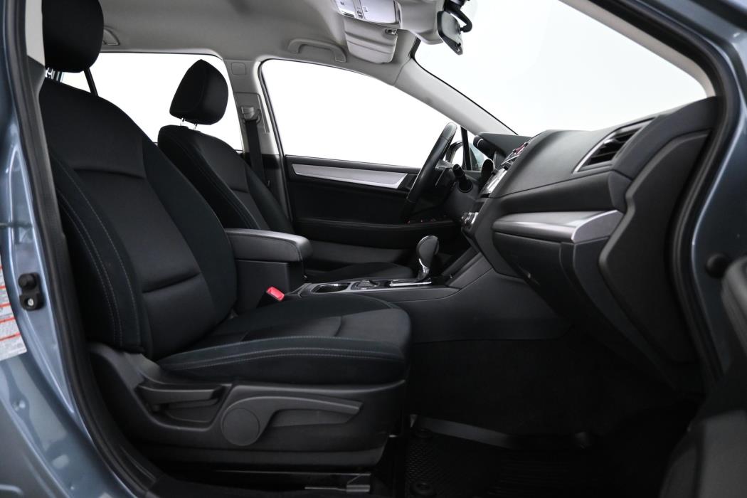 SUBARU Outback 2016