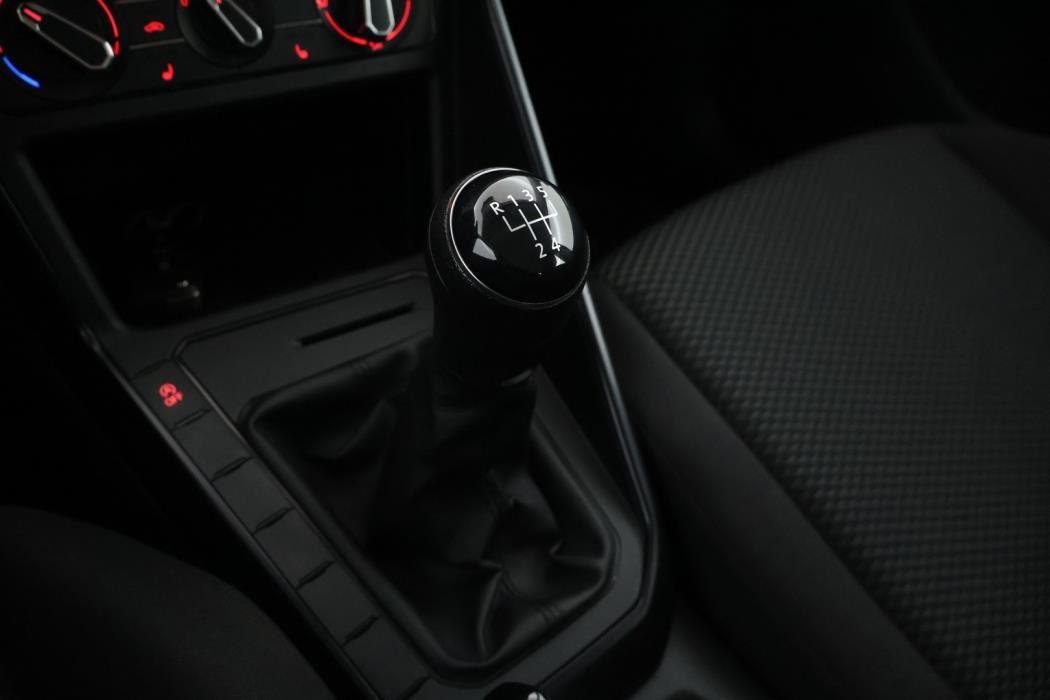 VOLKSWAGEN Polo 2018
