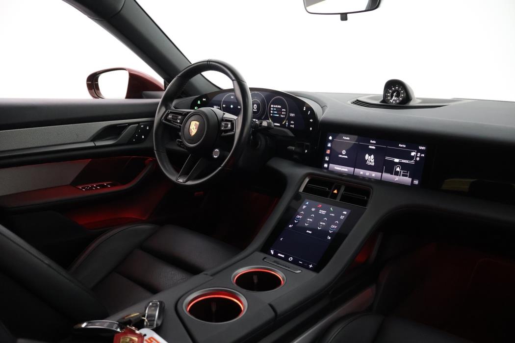 PORSCHE Taycan 2022