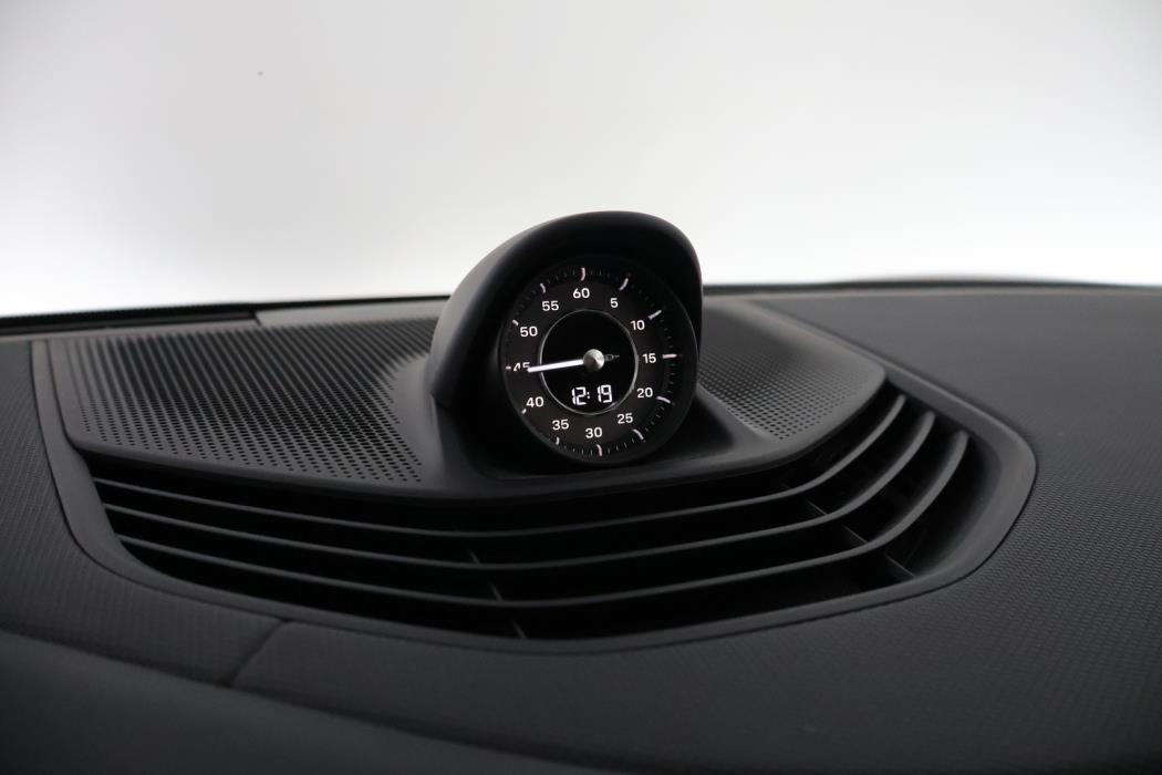 PORSCHE Taycan 2022
