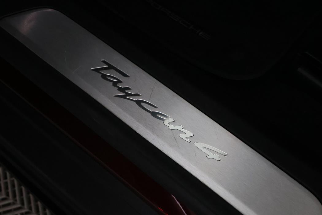 PORSCHE Taycan 2022