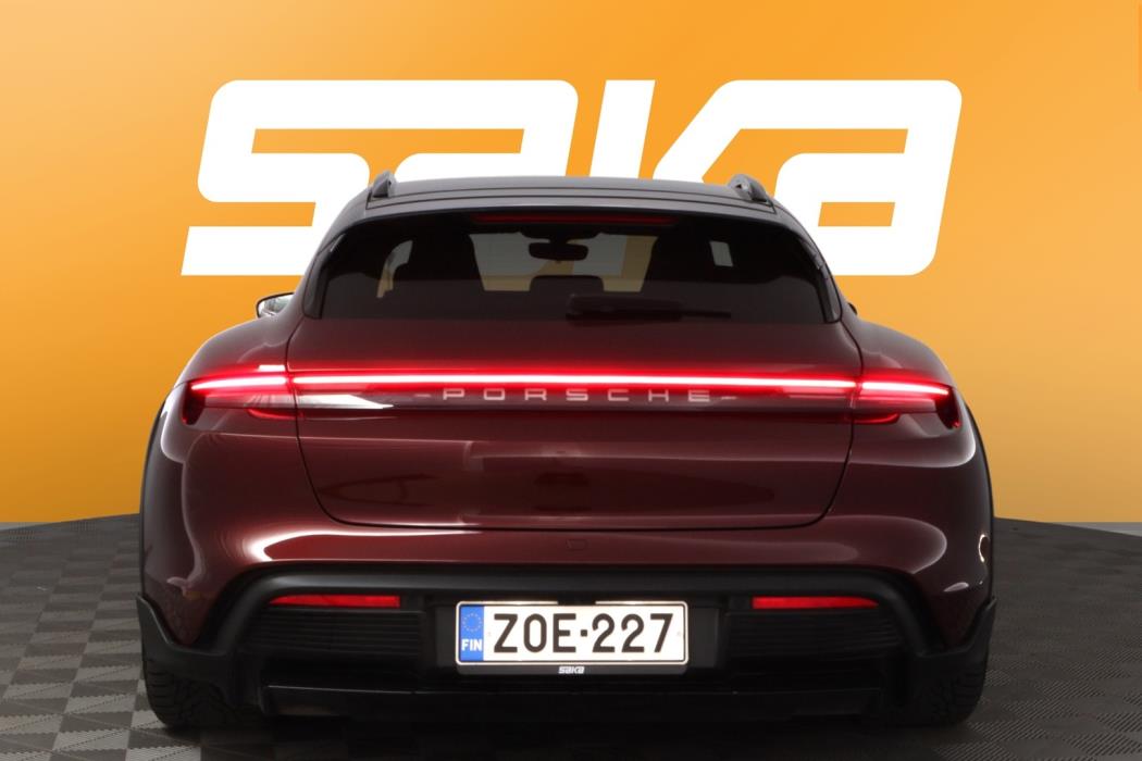 PORSCHE Taycan 2022