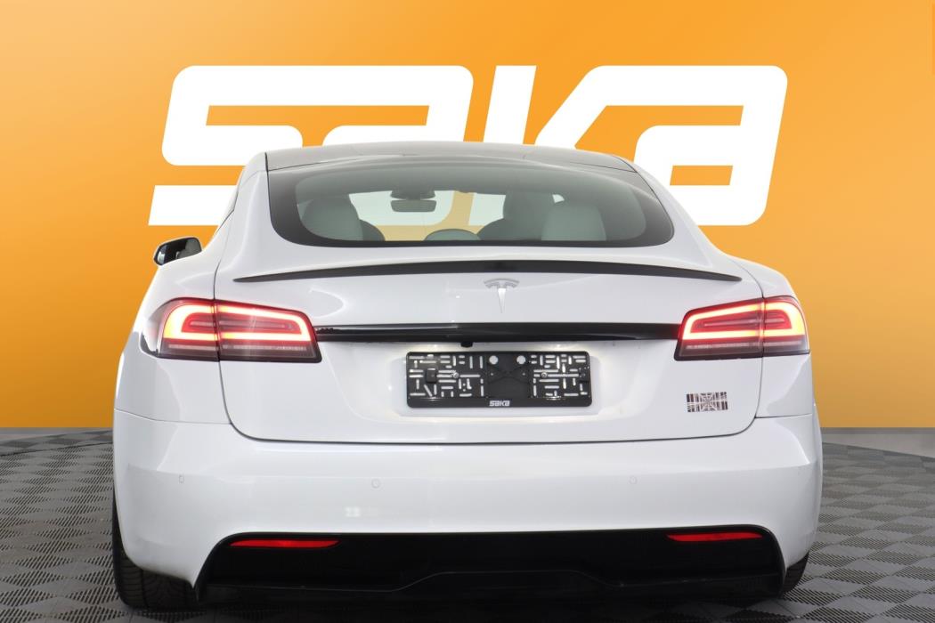 TESLA Model S 2023