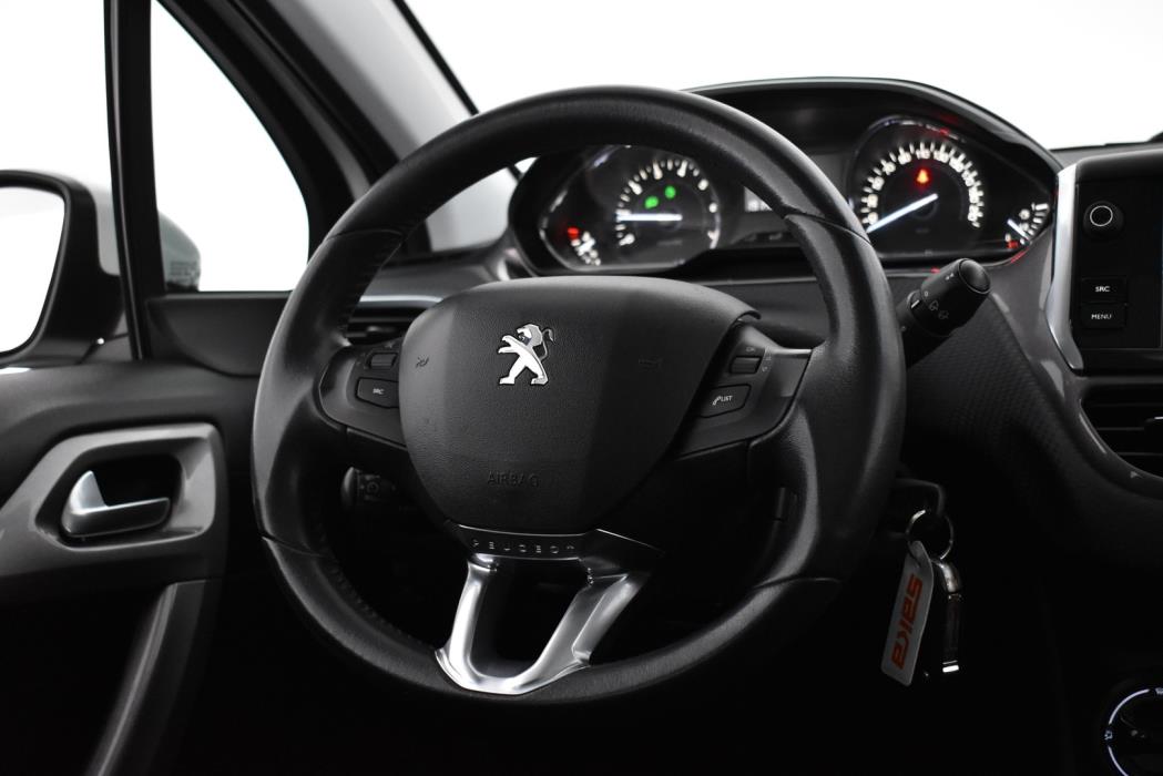 PEUGEOT 2008 2015