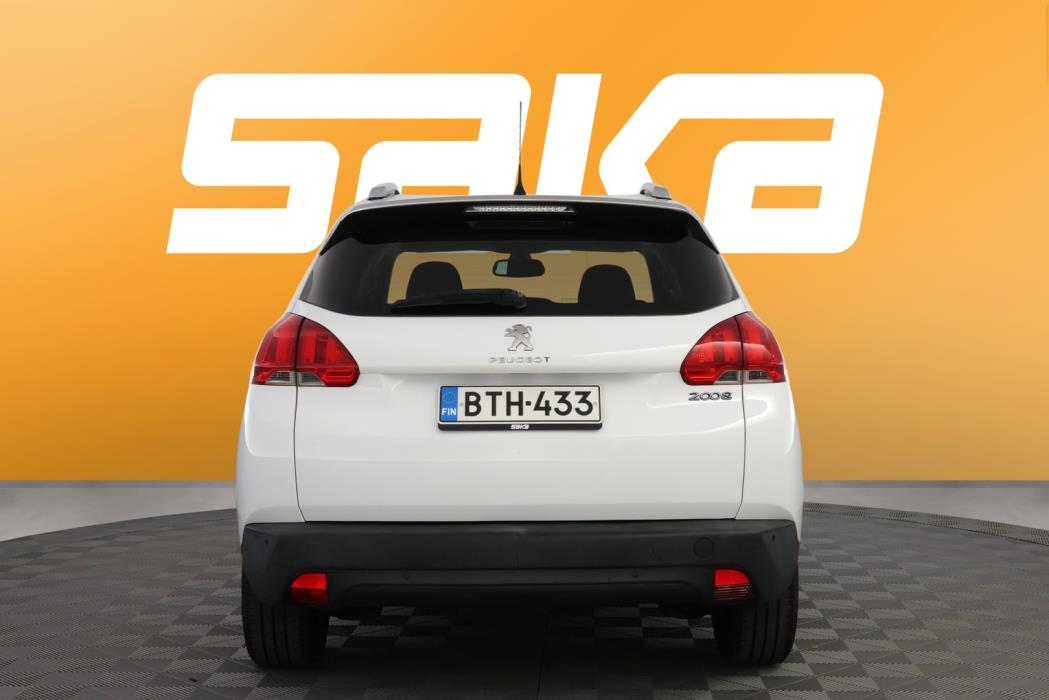 PEUGEOT 2008 2015