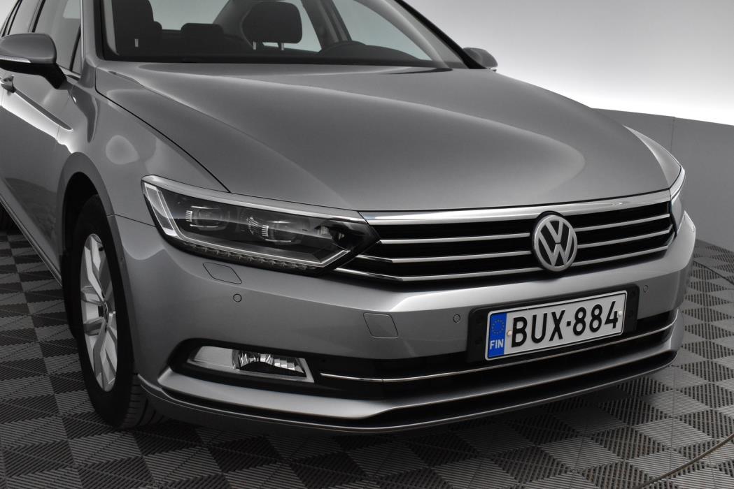VOLKSWAGEN Passat 2018