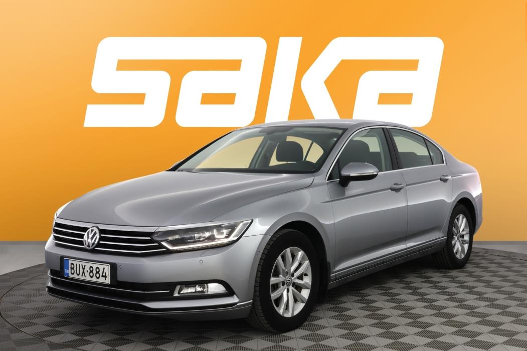 VOLKSWAGEN Passat 2018