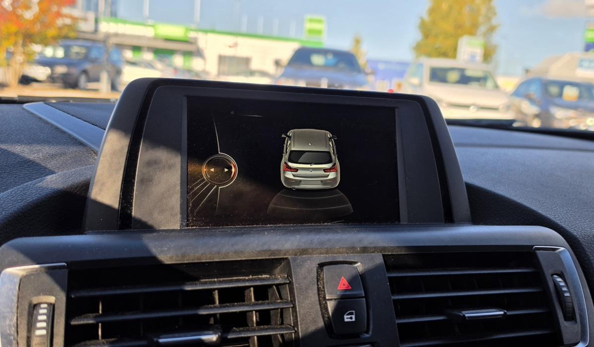 BMW 118 2016