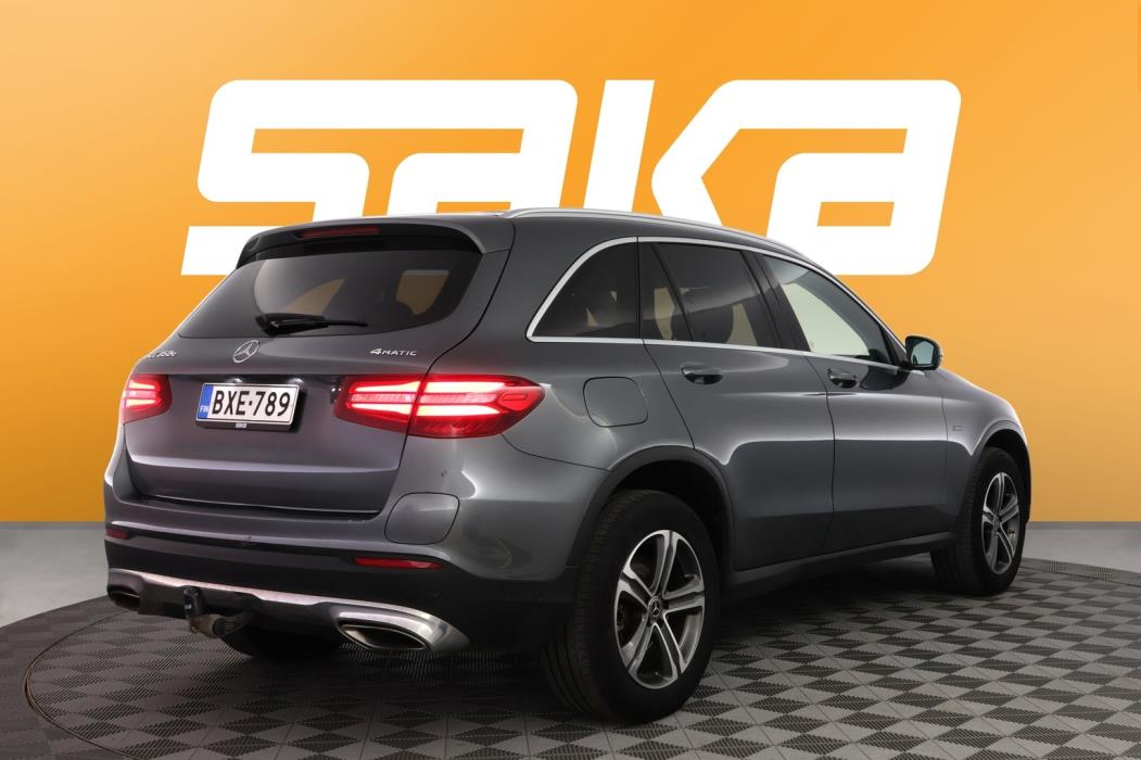 MERCEDES-BENZ GLC 2018