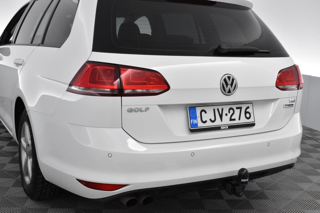 VOLKSWAGEN Golf 2015