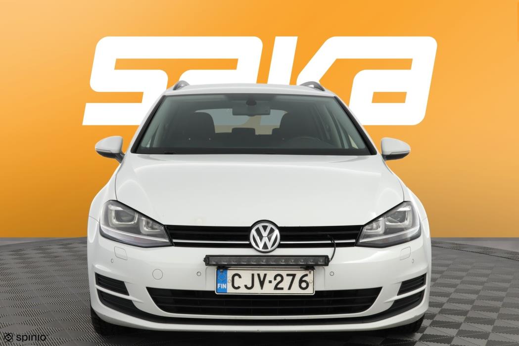 VOLKSWAGEN Golf 2015