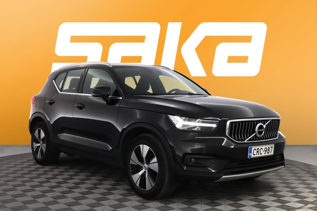 VOLVO XC40 2021