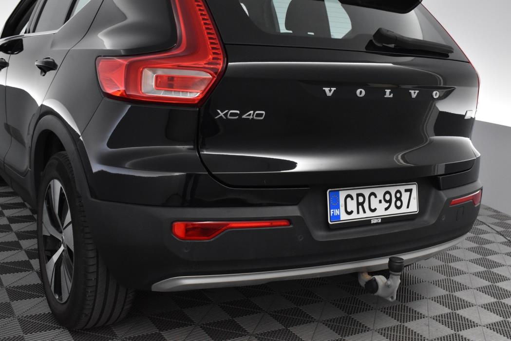 VOLVO XC40 2021
