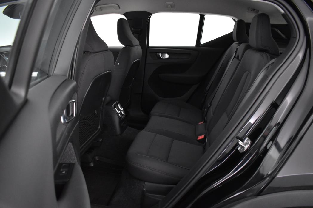 VOLVO XC40 2021