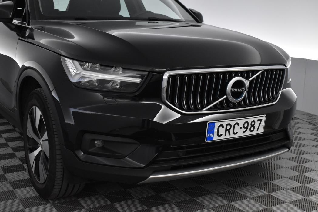 VOLVO XC40 2021